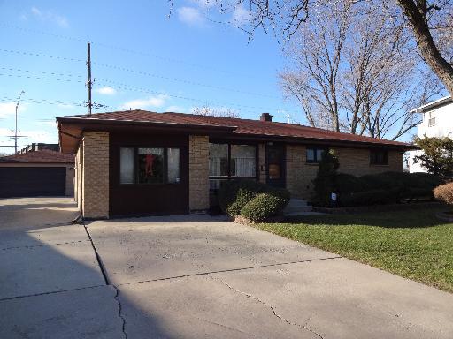 7618 Gail Ave., Darien, IL 60561