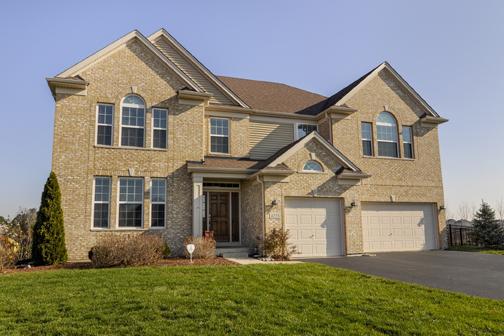 1025 S Bennett Ct., North Aurora, IL 60542