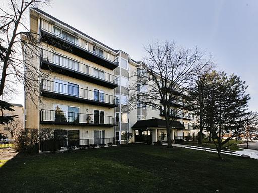 8630 Waukegan Rd. #118, Morton Grove, IL 60053