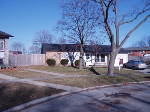 392 Lillian Ln., Des Plaines, IL 60016