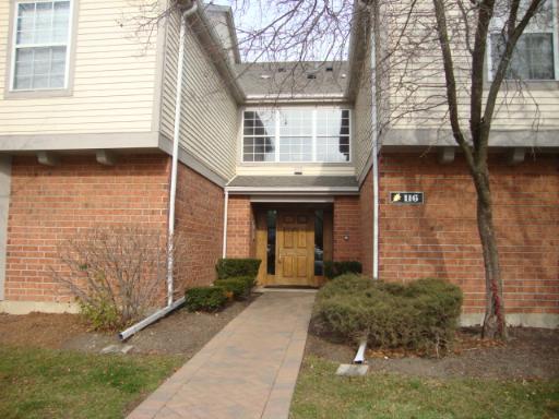116 White Oak Ct. #6, Schaumburg, IL 60195