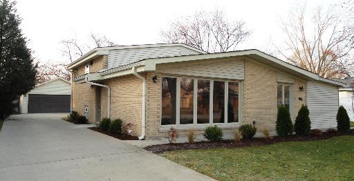 3445 Sorrel Dr., Northbrook, IL 60062