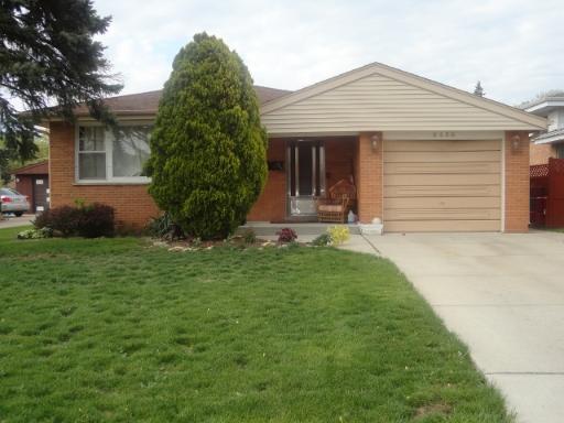 8420 W Roseview Dr., Niles, IL 60714
