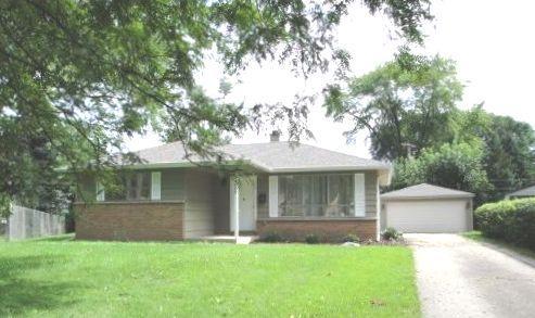 2000 Hawk Ct., Rolling Meadows, IL 60008