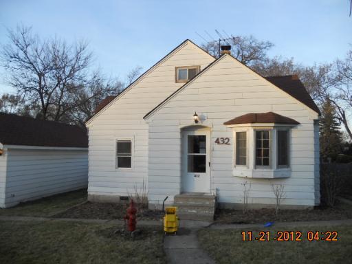 432 Golfview Dr., Round Lake Beach, IL 60073