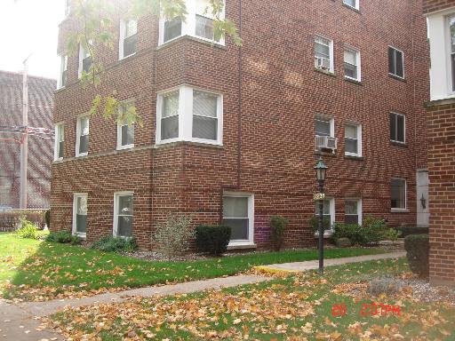 7220 N Claremont Ave. #AA, Chicago, IL 60645