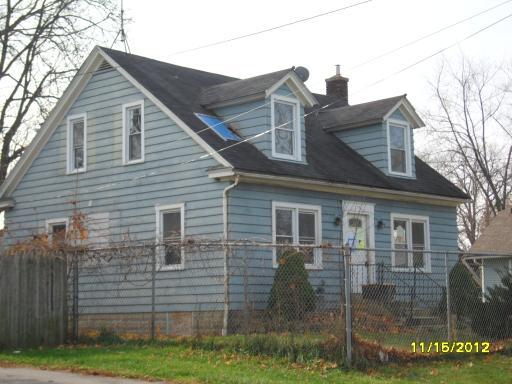 1531 Solfisburg Ave., Aurora, IL 60505
