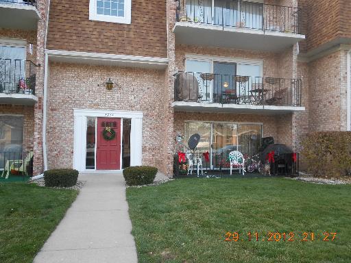 8724 Mobile Ave. #1B, Oak Lawn, IL 60453