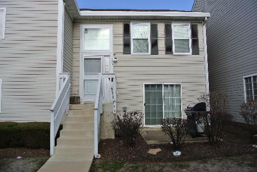 516 Hidden Creek Ln., North Aurora, IL 60542