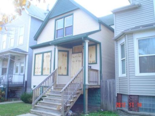 3032 N Sawyer Ave., Chicago, IL 60618