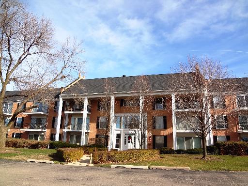 5601 Carriageway Dr. #214, Rolling Meadows, IL 60008