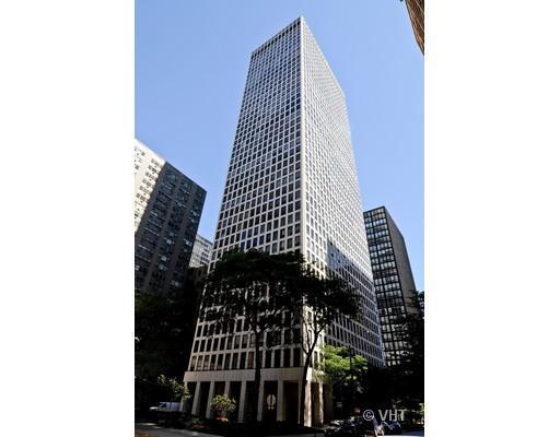 260 E Chestnut St. #3104, Chicago, IL 60611