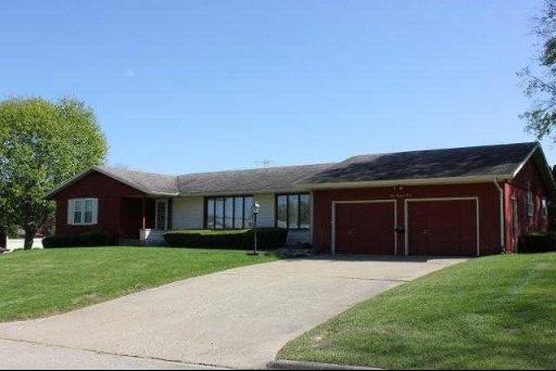 1003 Hilltop Dr., Morrison, IL 61270