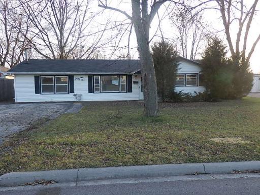 35 Hanson Dr., Bourbonnais, IL 60914