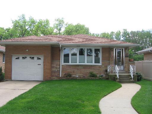 8615 W Brodman Ave., Chicago, IL 60656
