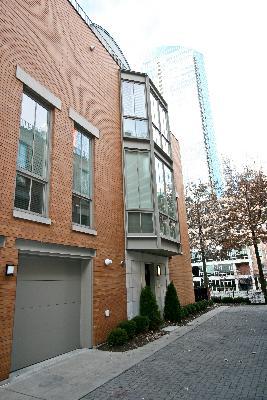 408 E North Water St. #F, Chicago, IL 60611
