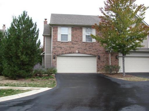 2170 Yale Cir., Hoffman Estates, IL 60192