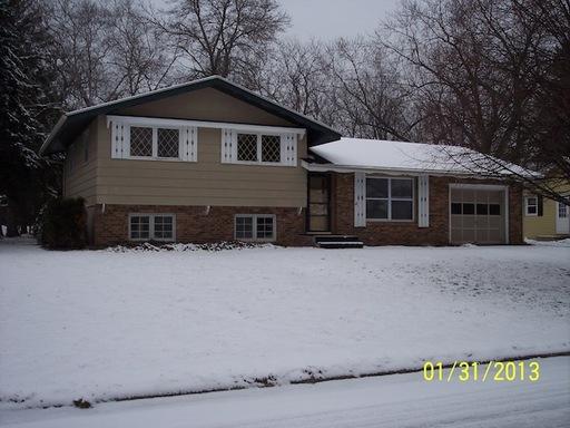 1305 Charlotte Rd., Rockford, IL 61108
