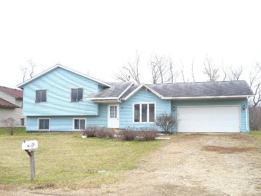 702 Iroquois Ave., Rockford, IL 61102