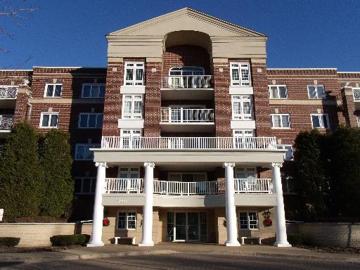 7011 W Touhy Ave. #504, Niles, IL 60714