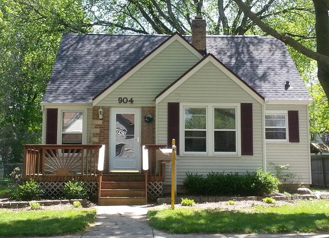 904 Shipman Pl., Dekalb, IL 60115