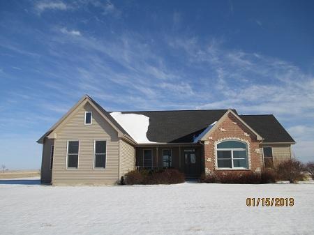 1838 Quail Hollow Rd., Steward, IL 60553
