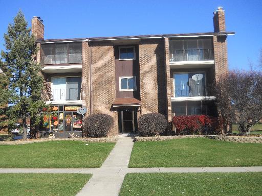 9942 Treetop Dr. #2E, Orland Park, IL 60462