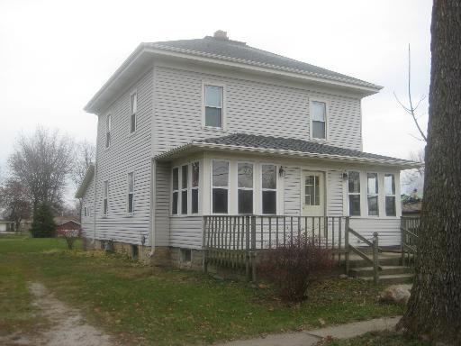 465 E 1st Ave., Clifton, IL 60927