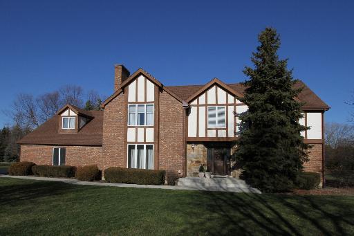 4 Tewkesbury Ln., South Barrington, IL 60010