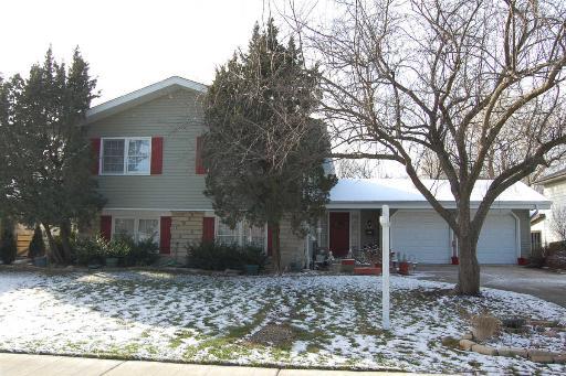 1320 Meyer Rd., Hoffman Estates, IL 60169