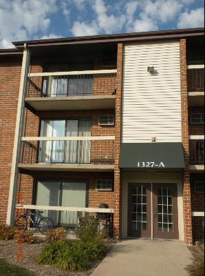 1327 Modaff Rd. #A6, Naperville, IL 60565