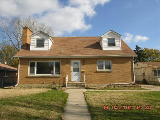 937 N Berwick Blvd., Waukegan, IL 60085