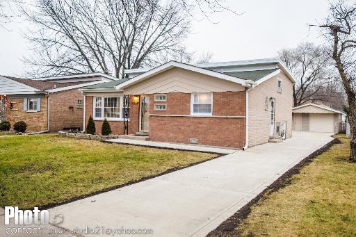 9140 S Massasoit Ave., Oak Lawn, IL 60453