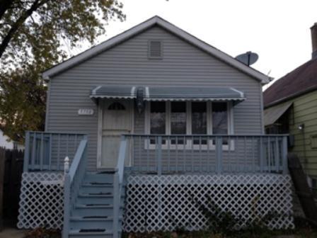 5758 W Newport Ave., Chicago, IL 60634