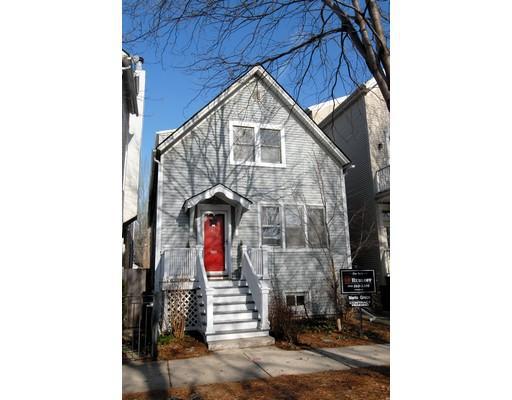 1524 W Nelson St., Chicago, IL 60657