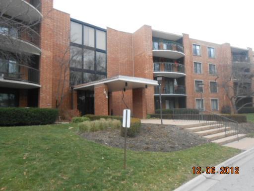 1615 E Central Rd. #422C, Arlington Heights, IL 60005