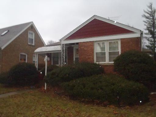 819 Marshall Ave., Bellwood, IL 60104