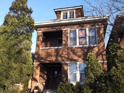 6825 S Maplewood Ave., Chicago, IL 60629