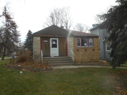 615 Glendale Ave., Glen Ellyn, IL 60137