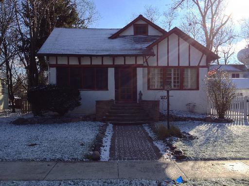 469 Hawthorne Blvd., Glen Ellyn, IL 60137