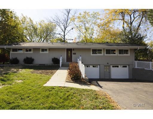 724 Lill St., Barrington, IL 60010