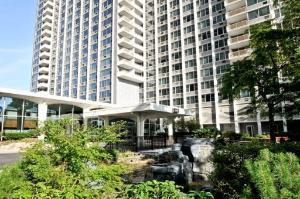 4250 N Marine Dr. #2915, Chicago, IL 60613