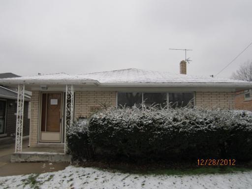 606 Buffalo Ave., Calumet City, IL 60409