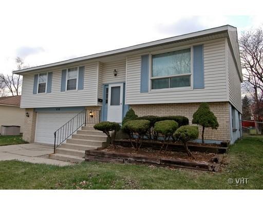 530 Ridge Cir., Streamwood, IL 60107