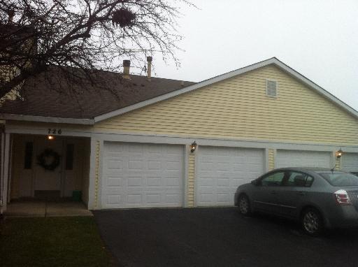 726 Crescent Ct. #D2, Bartlett, IL 60103