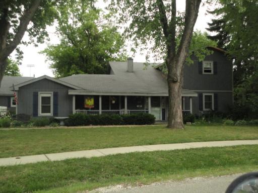317 Behm Dr., Grayslake, IL 60030