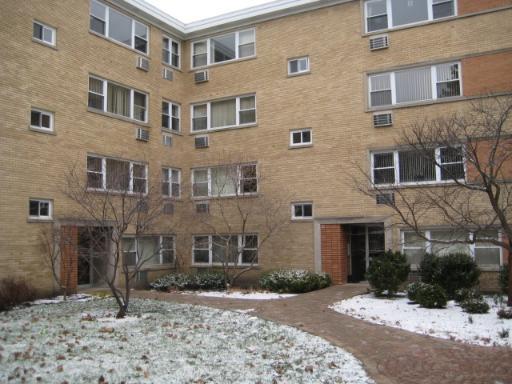 7429 N Ridge Blvd. #3E, Chicago, IL 60645