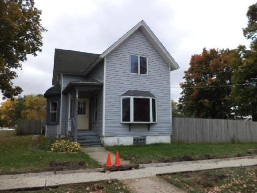 107 W Navaho Ave., Shabbona, IL 60550