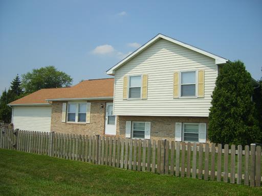 180 Franklin St., Oswego, IL 60543