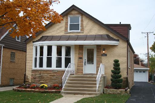 9039 W 22nd Pl., North Riverside, IL 60546